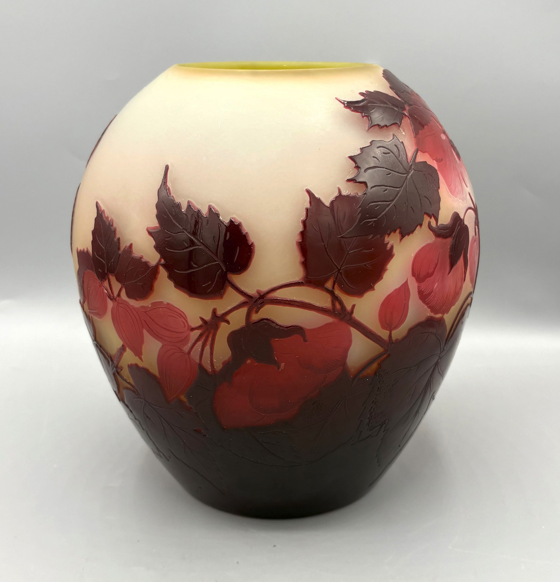 Imposant vase Art Nouveau "Abutilons" Emile Gallé à Nancy-photo-4