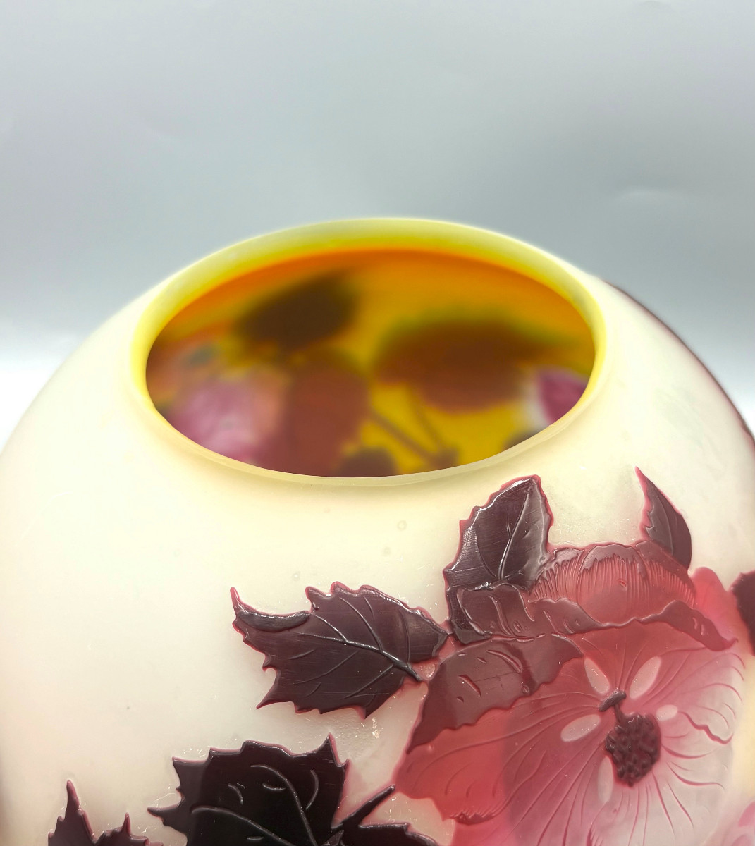 Imposant vase Art Nouveau "Abutilons" Emile Gallé à Nancy-photo-1