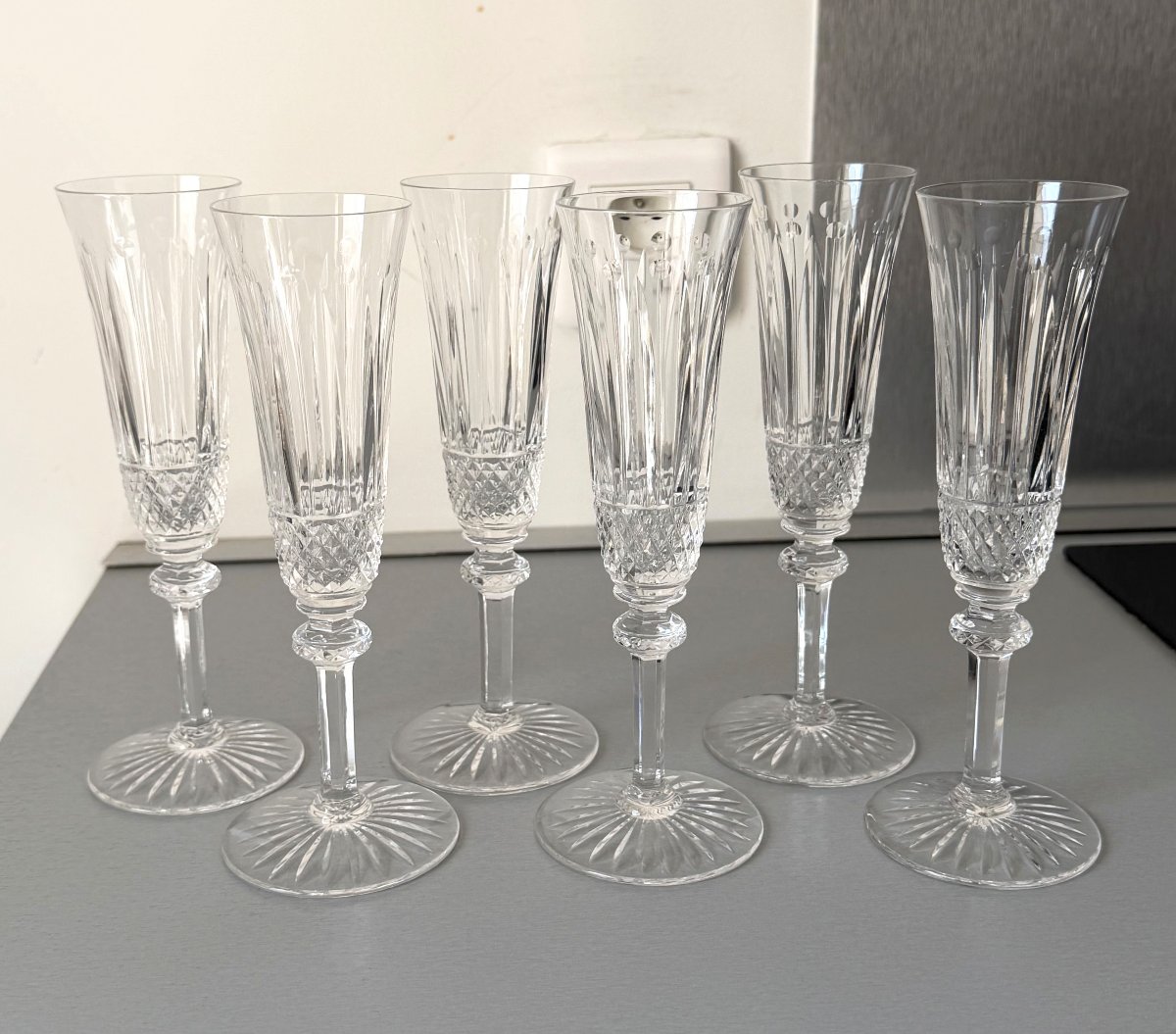 6 Flûtes à Champagne en Cristal Saint Louis modèle Tommy