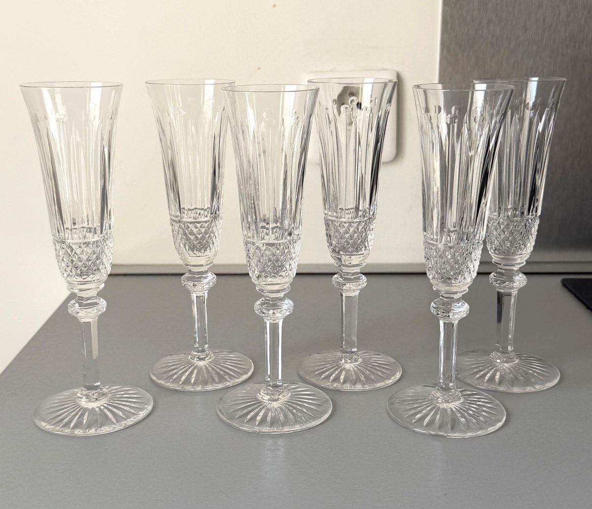 6 Flûtes à Champagne en Cristal Saint Louis modèle Tommy