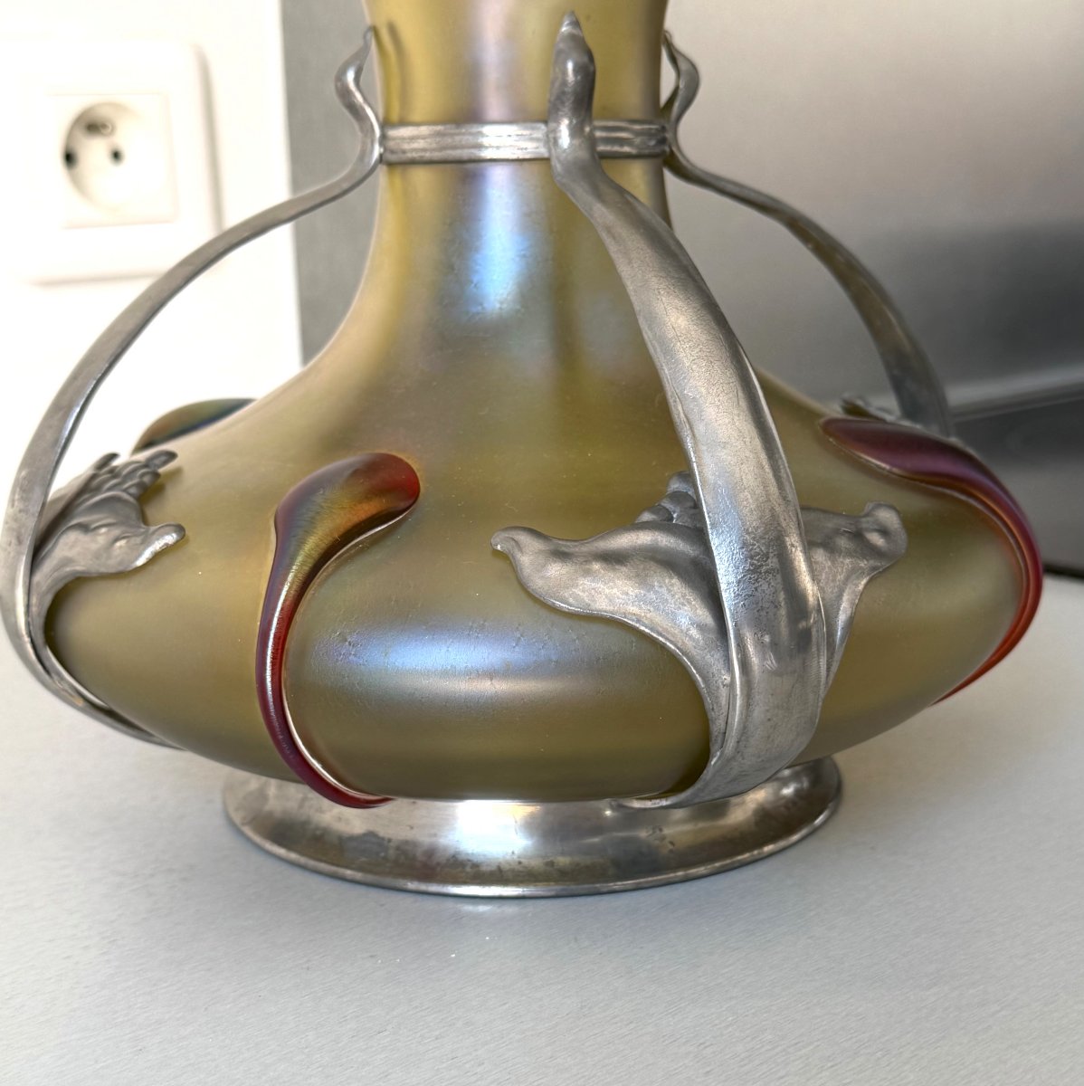 Art Nouveau Vase In Iridescent Glass By Loetz And Van Hauten-photo-2