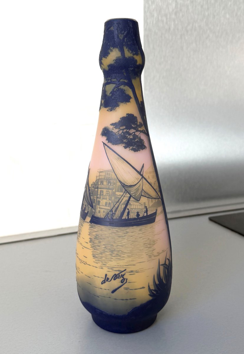 Art Nouveau Vase Signed "de Vez" (cristallerie De Pantin)