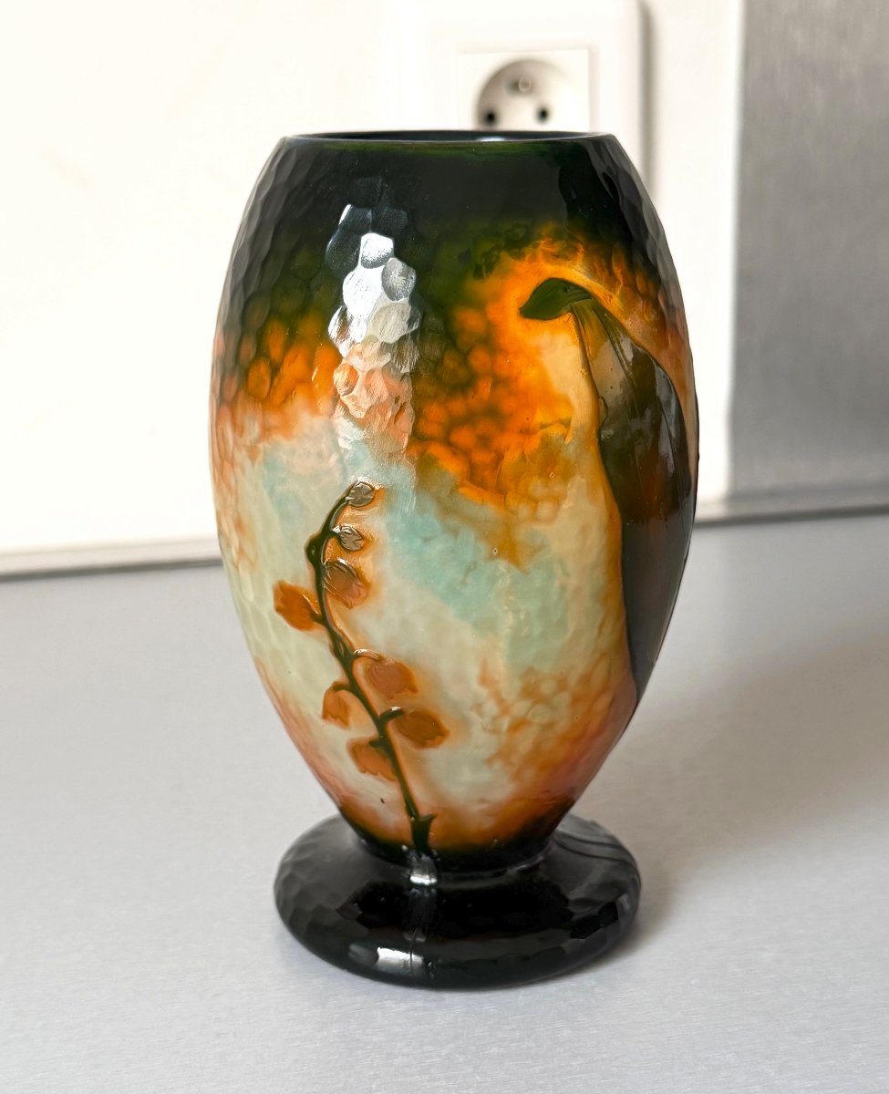 Daum Nancy Art Nouveau Hammered Lily Of The Valley Vase-photo-3