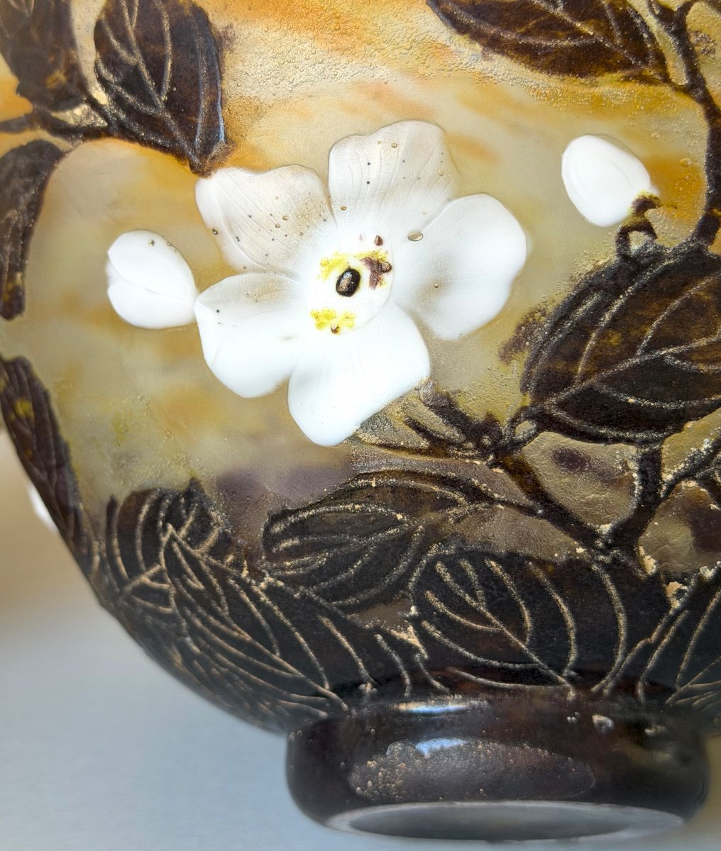 Large Art Nouveau "apple Blossoms" Bowl With Daum Nancy Inlays-photo-4