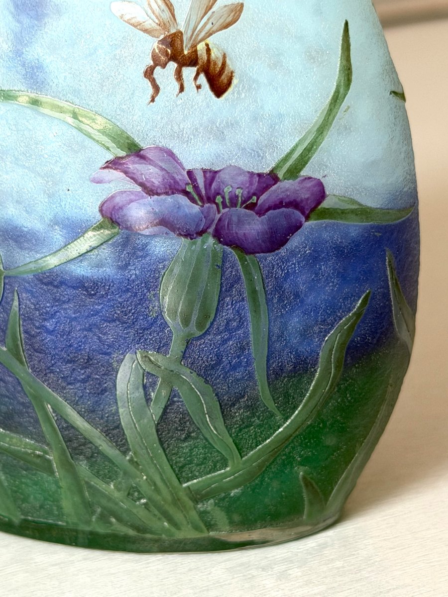 Rare Art Nouveau "carnations And Bee" Vase By Daum Nancy-photo-4