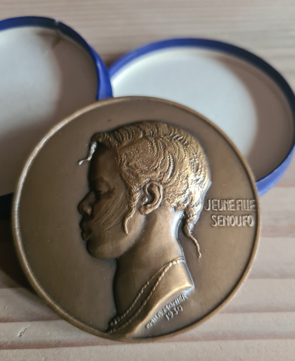 Médaille, IIIe République, Exposition Coloniale De Paris, Côte D’ivoire, Jeune Fille Senoufo