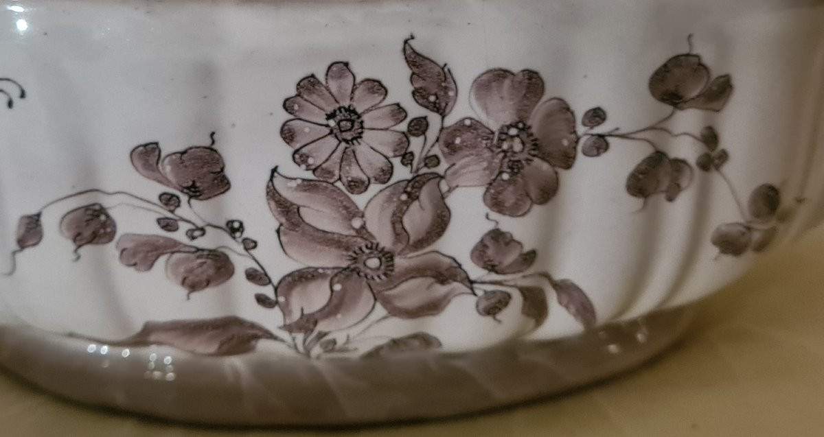 18th Century Boult Earthenware Tureen From Franche-comté-photo-1