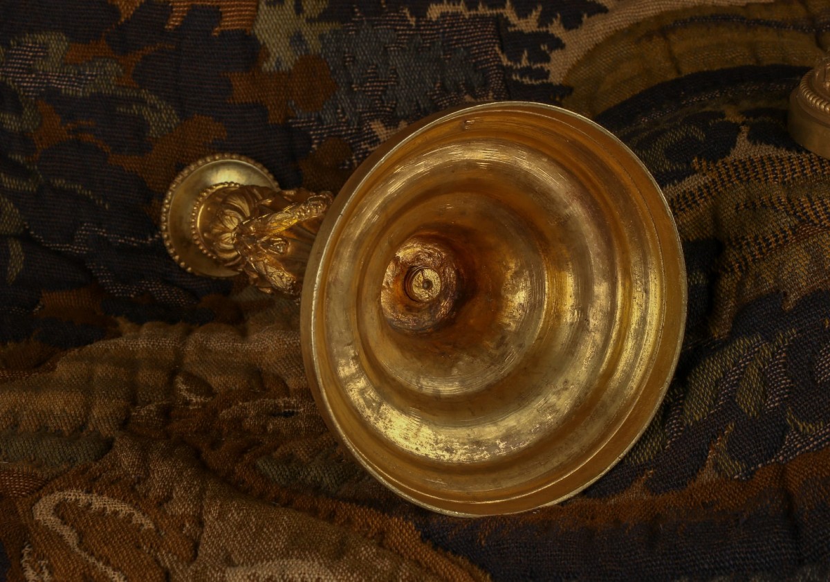 Paire de bougeoirs de style Louis XVI-photo-4