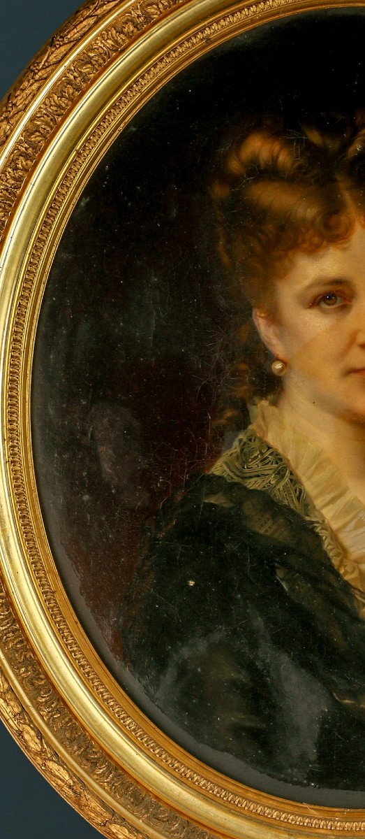 Pair Of Portraits -photo-1