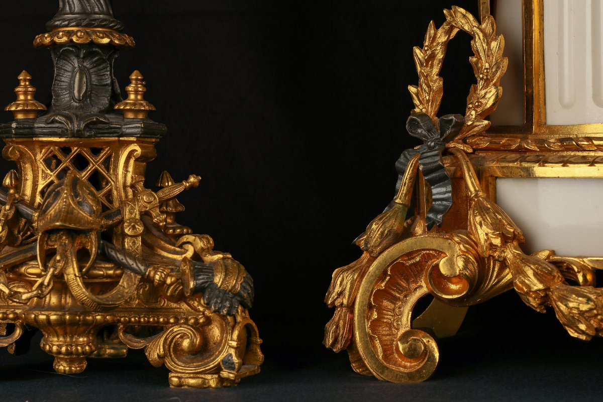 Pendule et ses candélabres -photo-1