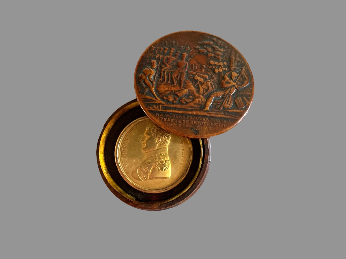 Portrait de Napoléon 1 er et sa boîte 