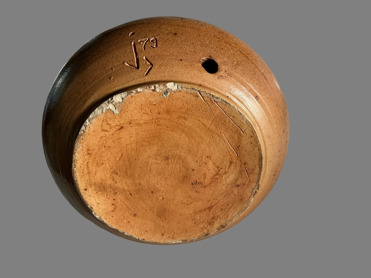 A Large Glazed Stoneware Bud Vase -photo-3