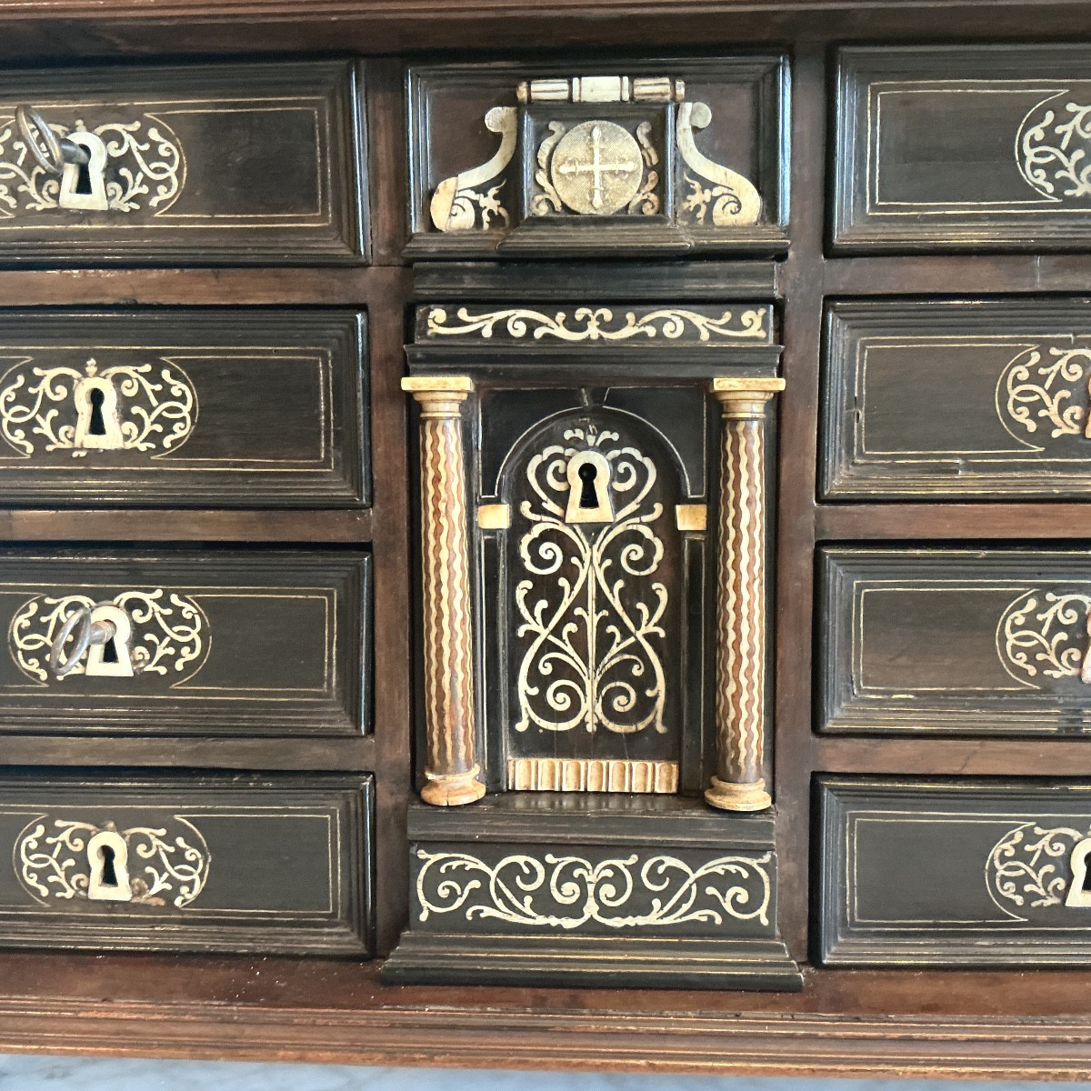 Cabinet Italien du XVIII ème , à secrets…-photo-2