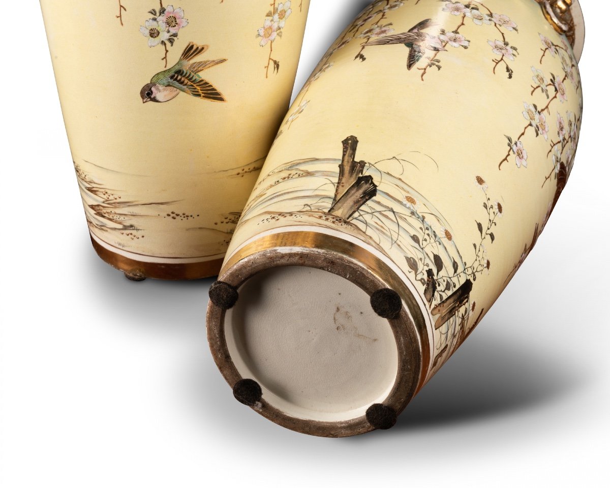 Pair Of Japanese Ceramic Vases, 19th Century-photo-1