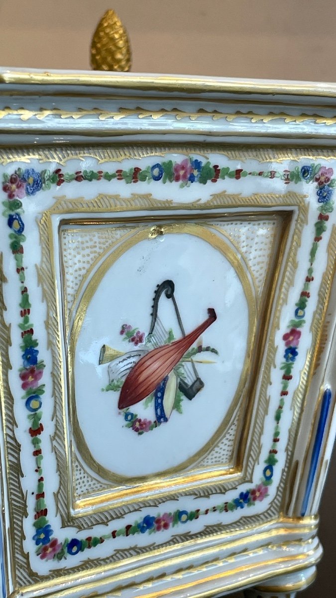 Porcelain Flower Box, Bordeaux Verneuilh Factory, 18th Century-photo-3