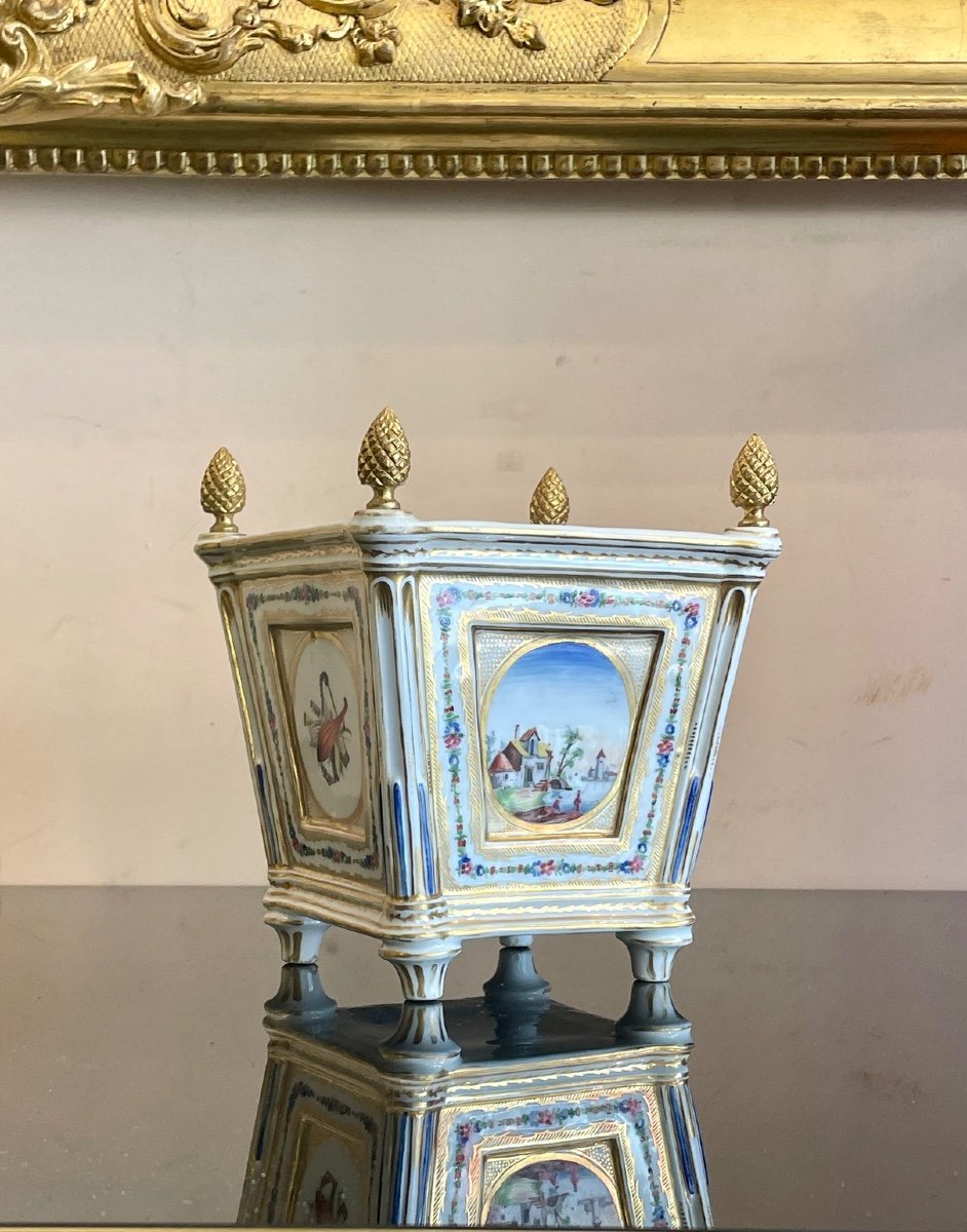 Porcelain Flower Box, Bordeaux Verneuilh Factory, 18th Century
