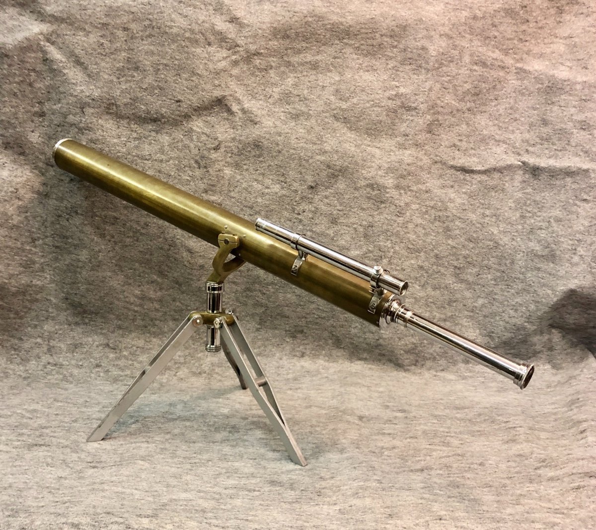 Astronomical Telescope, 20th Century-photo-2