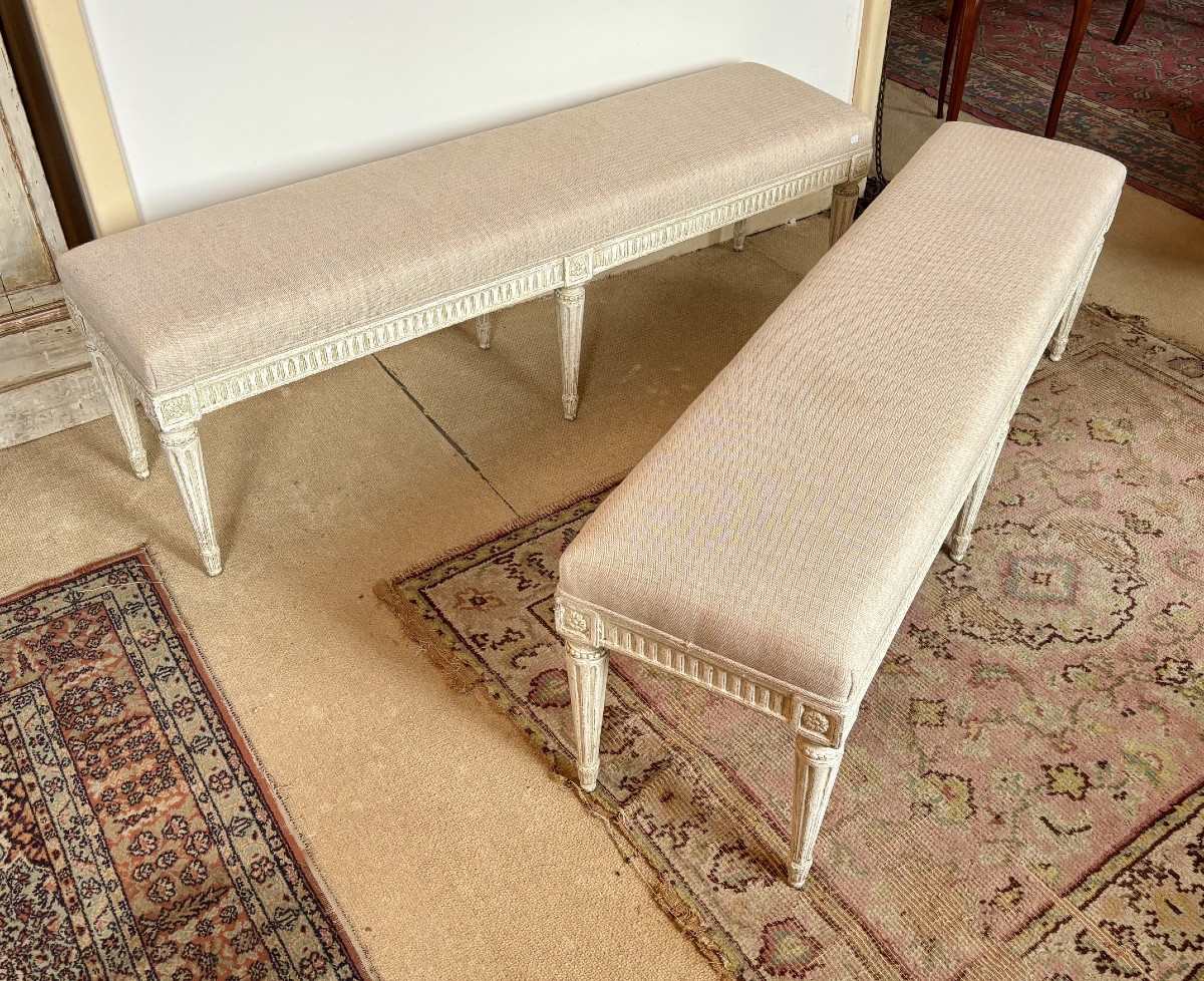 Paire de banquettes ou bouts de lit style Louis XVI, XIXe siècle