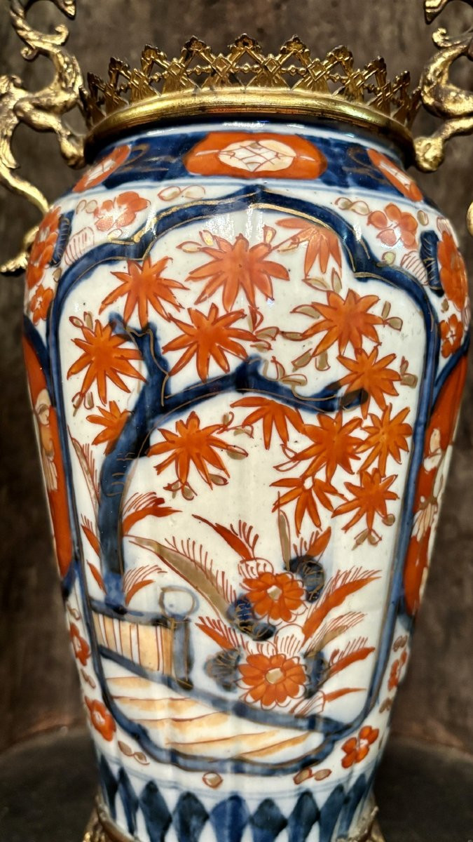 Vase japonais en porcelaine style Imari, monture bronze doré au dragon, XIXe siècle-photo-2