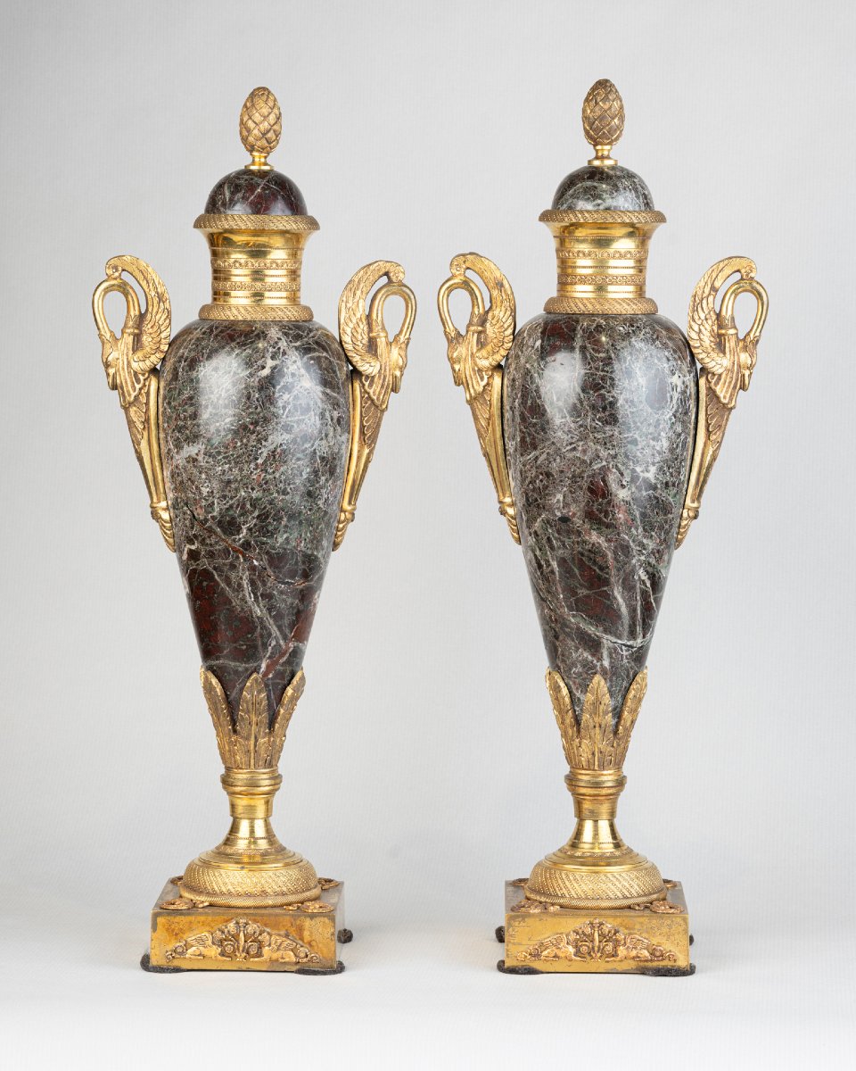 Neoclassical Urns With Marble And Gilt Bronze Lids, 19th Century