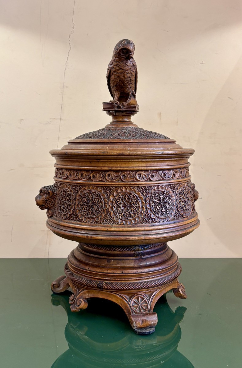 Wooden Covered Serving Pot, Russia, Late 18th/early 19th Century