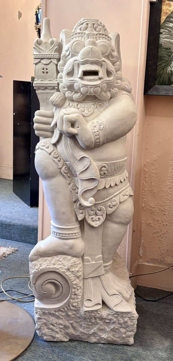 Sculpture en pierre figurant le héros Hanumān, XXe siècle-photo-4