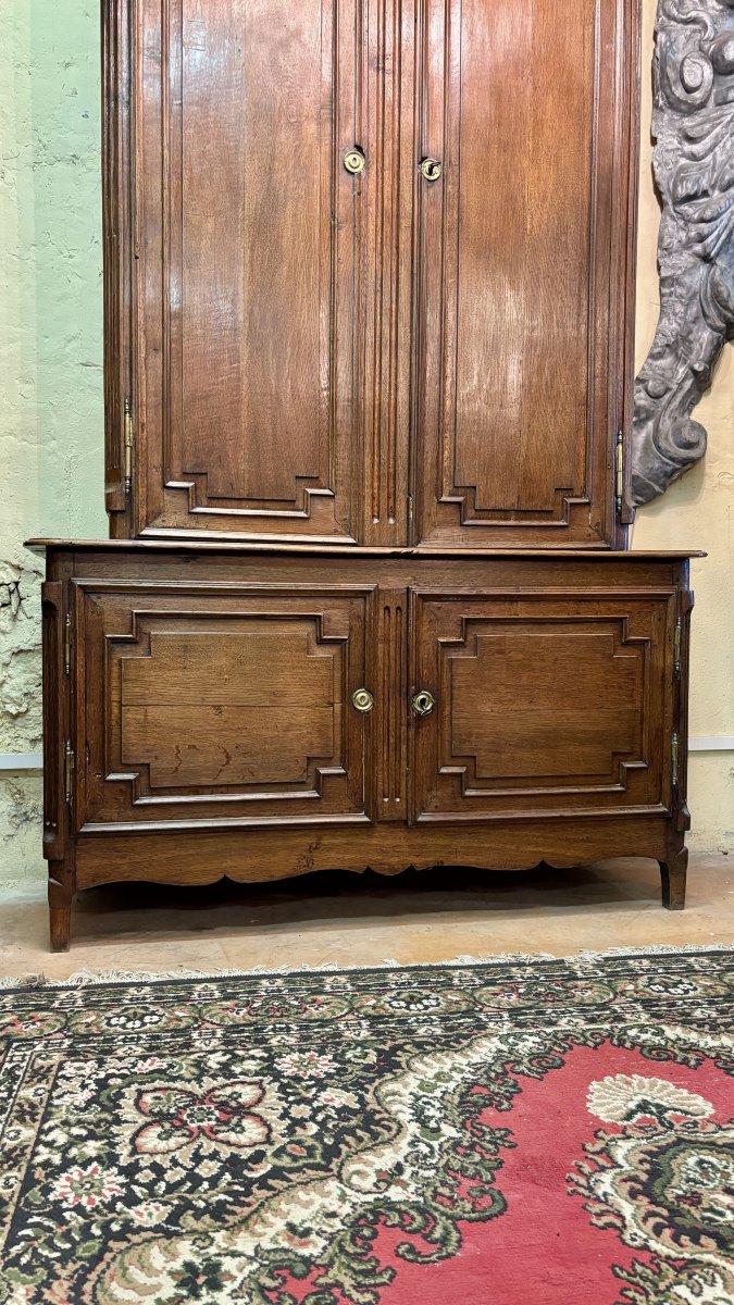 Two-part Oak Cabinet, 17th Century-photo-1