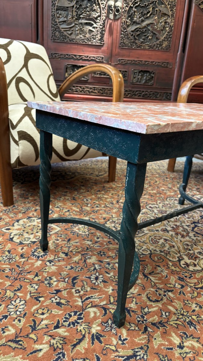 Table basse en fer forgé et plateau de marbre, XXe siècle-photo-3