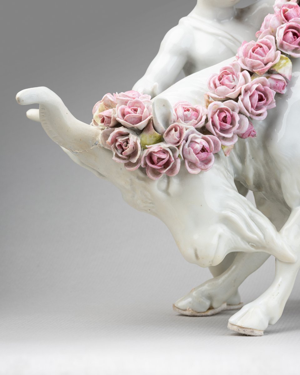 Porcelain Group: Putti Adorning A Goat With Flowers, 19th Century-photo-2