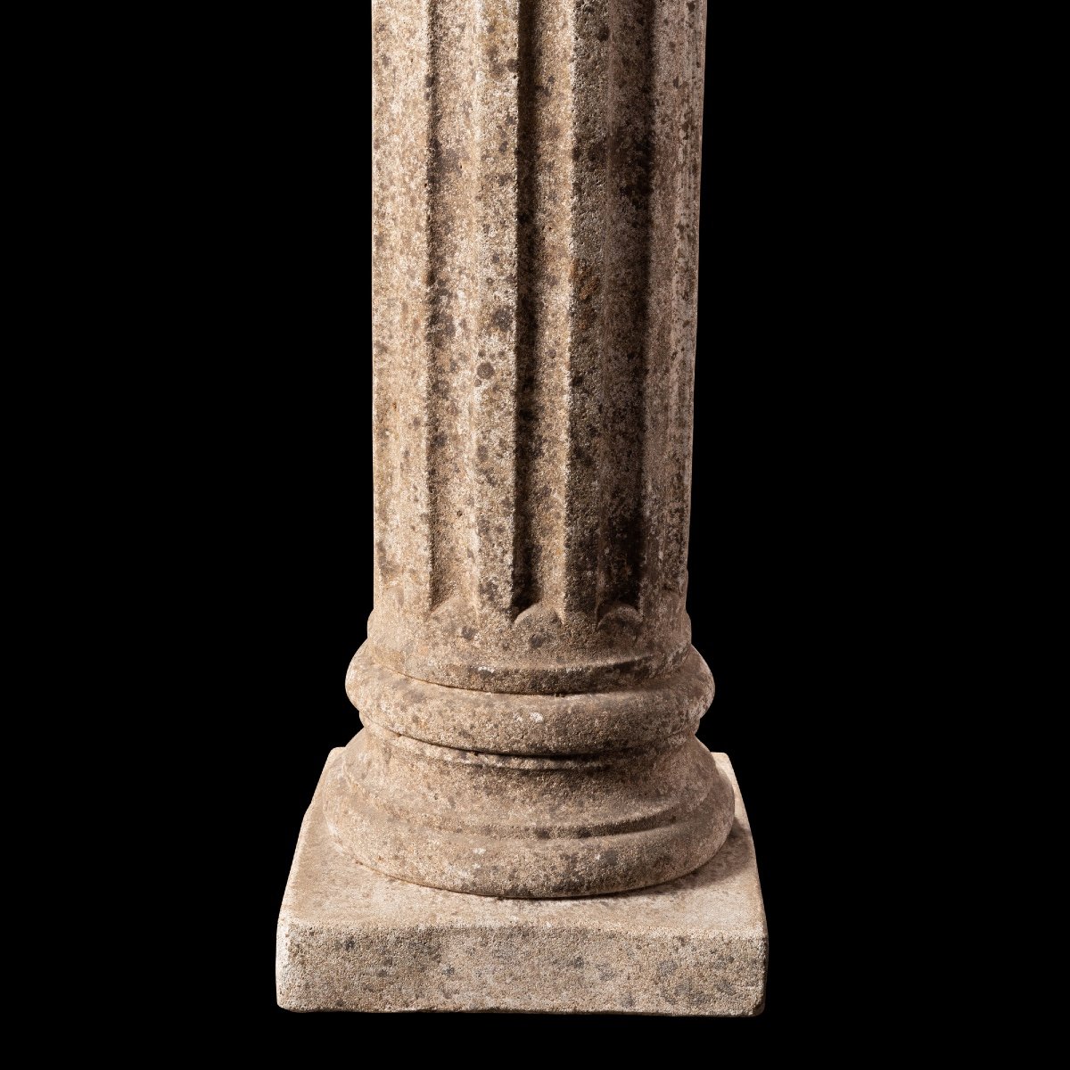 Pair Of Doric Columns In Reconstituted Stone Period Late Nineteenth Century-photo-1