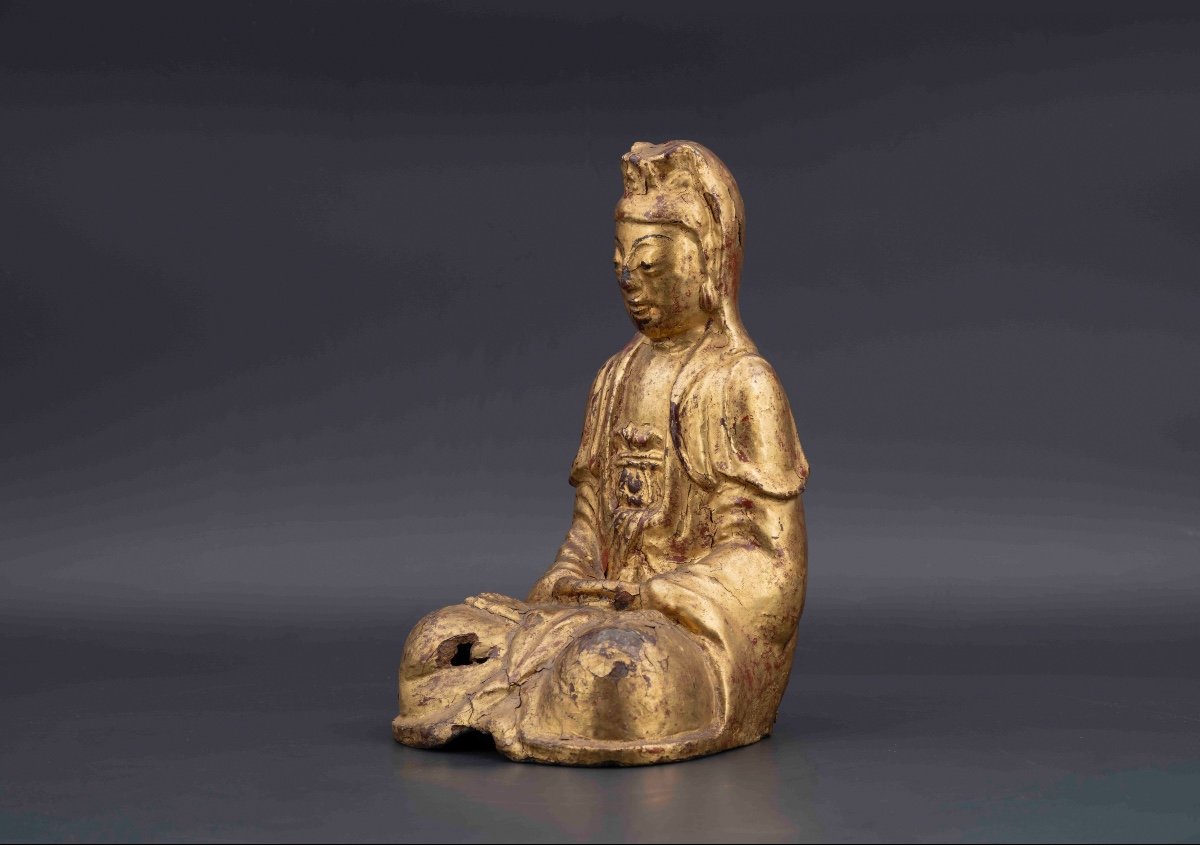 Guanyin Gold Lacquered Bronze, 18th Century-photo-4