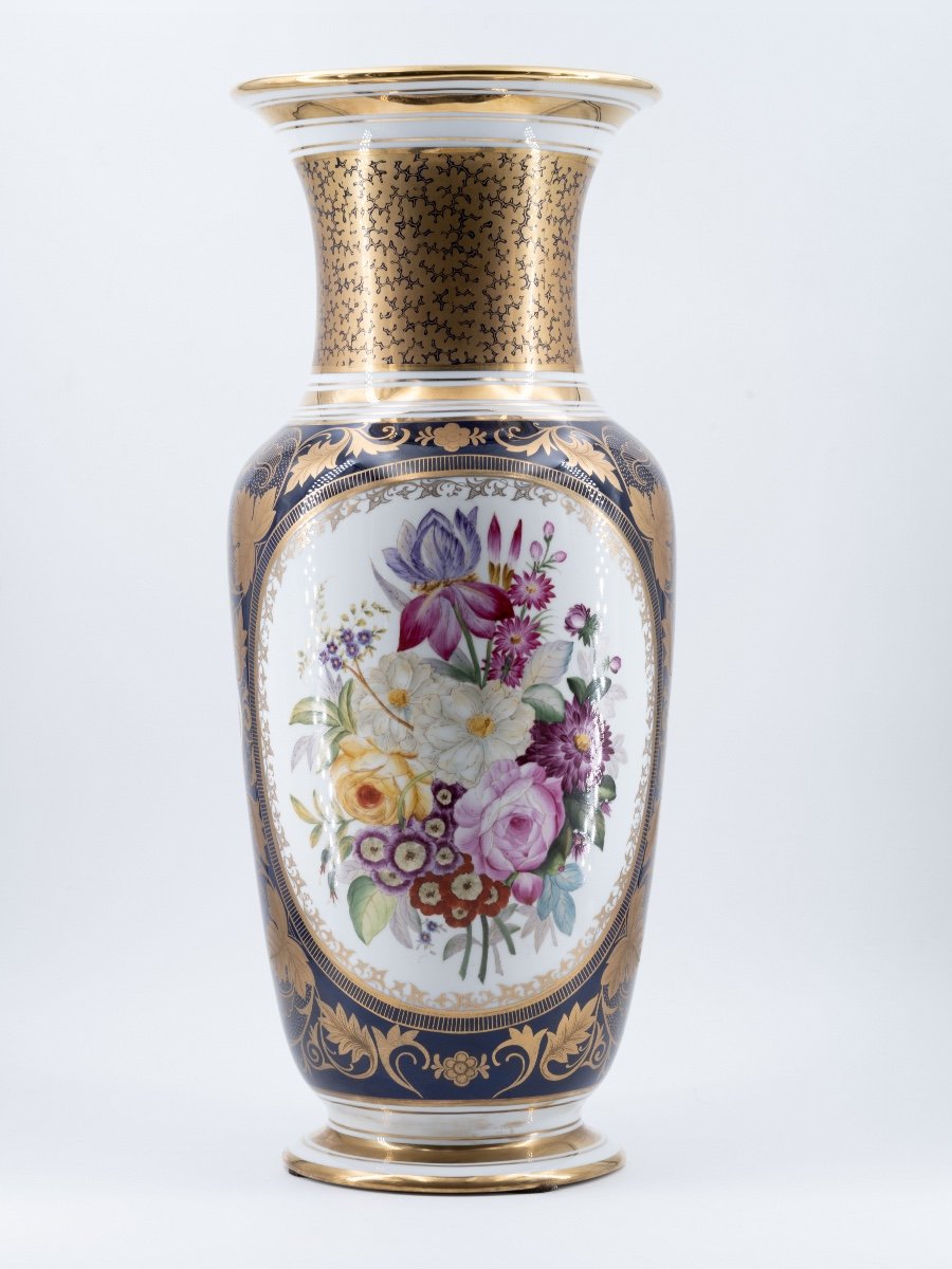 Large Paris Porcelain Vase, 19th Century