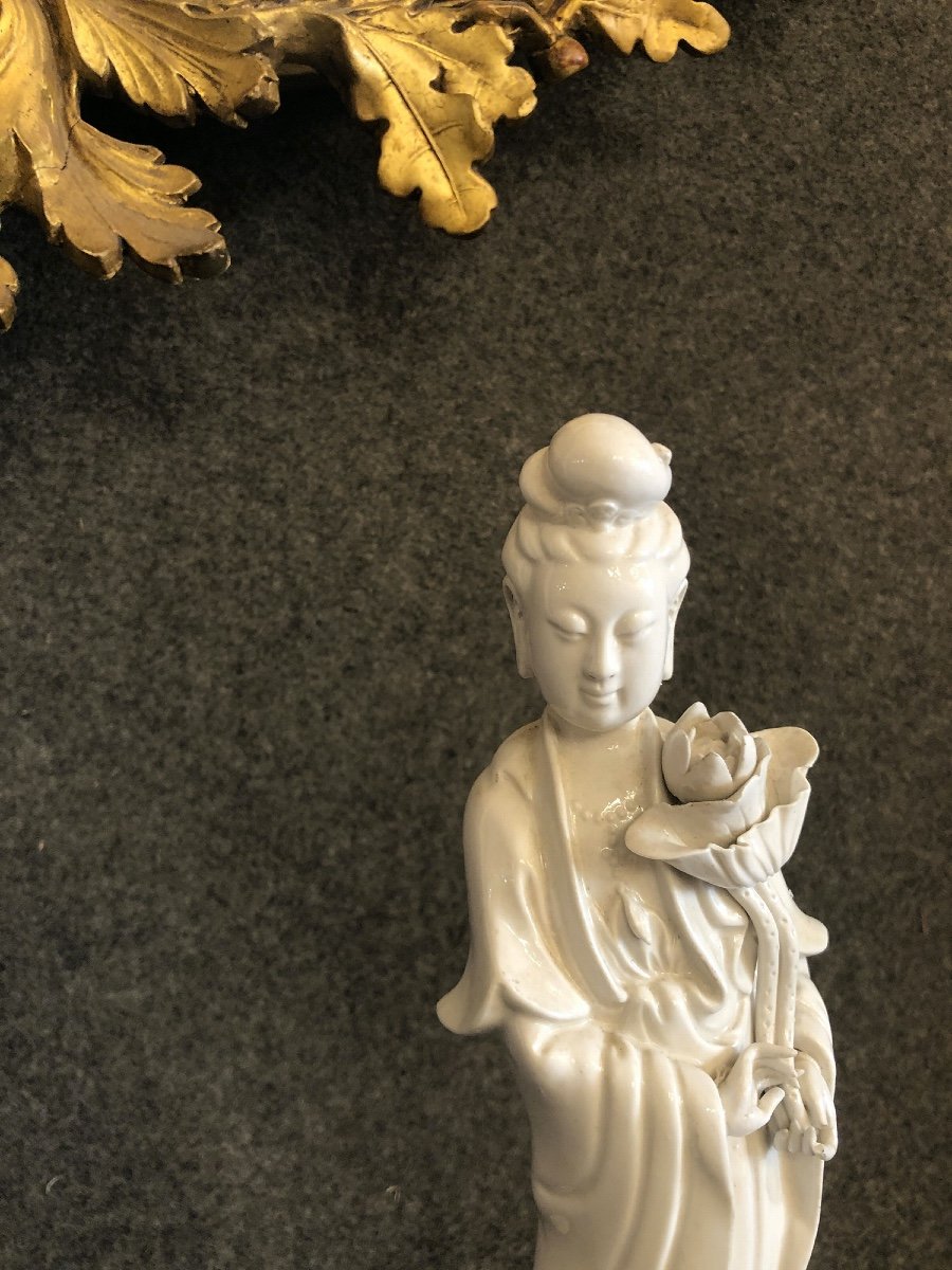 Guanyin Porcelain Sculpture. China, Late 19th Century-photo-1