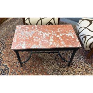 Table basse en fer forgé et plateau de marbre, XXe siècle