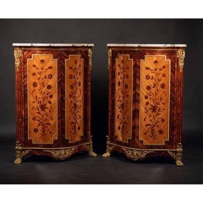 Pair Of Corner Cupboards, 19th Century