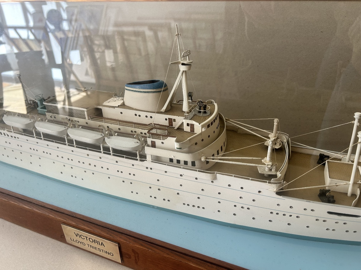 Maquette d’agence du paquebot Victoria de la LLoyd triestino-photo-3