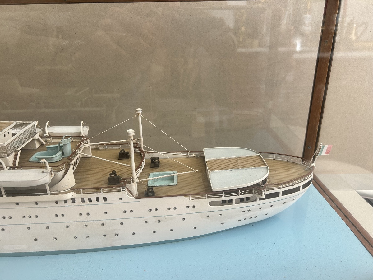 Maquette d’agence du paquebot Victoria de la LLoyd triestino-photo-4