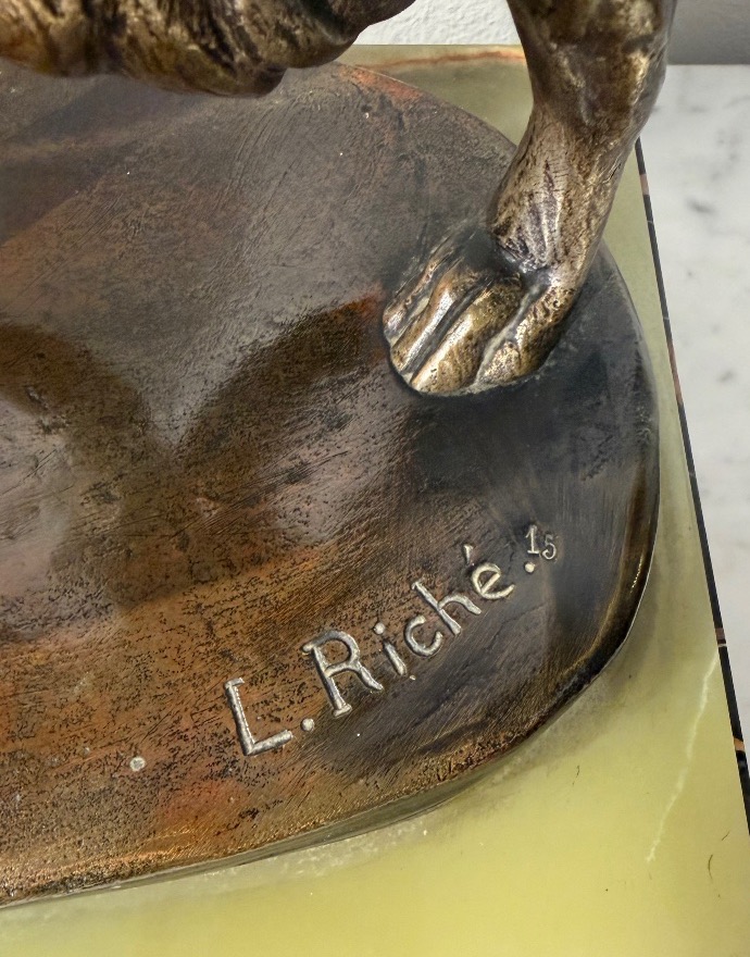 Louis Riché (1877-1949) Femme aux lévriers, chryséléphantine en bronze et ivoire -photo-1