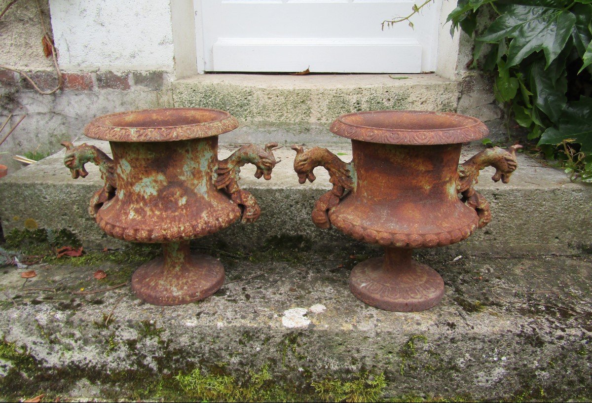 Paire De Vasques