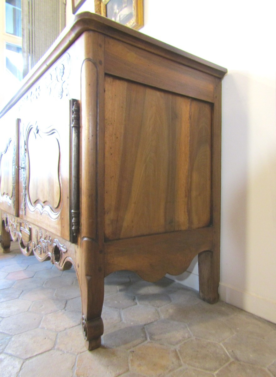 18th-century Provencal Sideboard-photo-3
