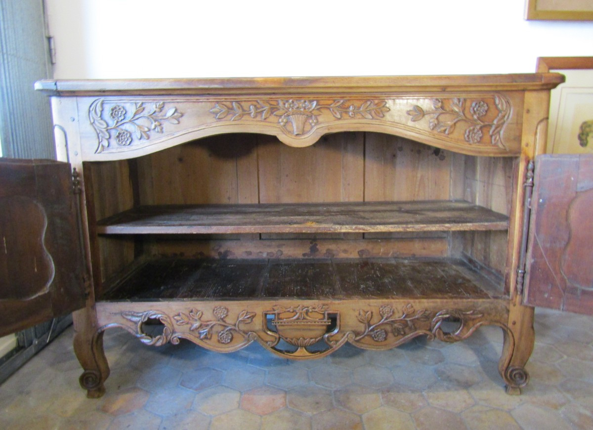 18th-century Provencal Sideboard-photo-3