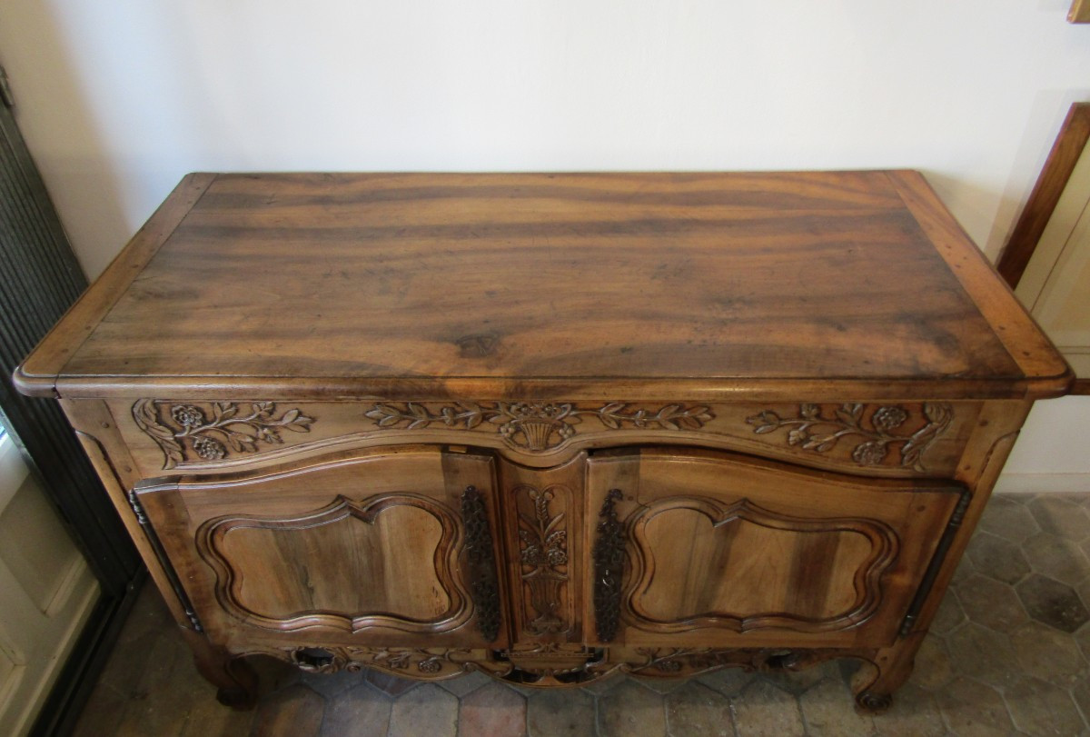 18th-century Provencal Sideboard-photo-4