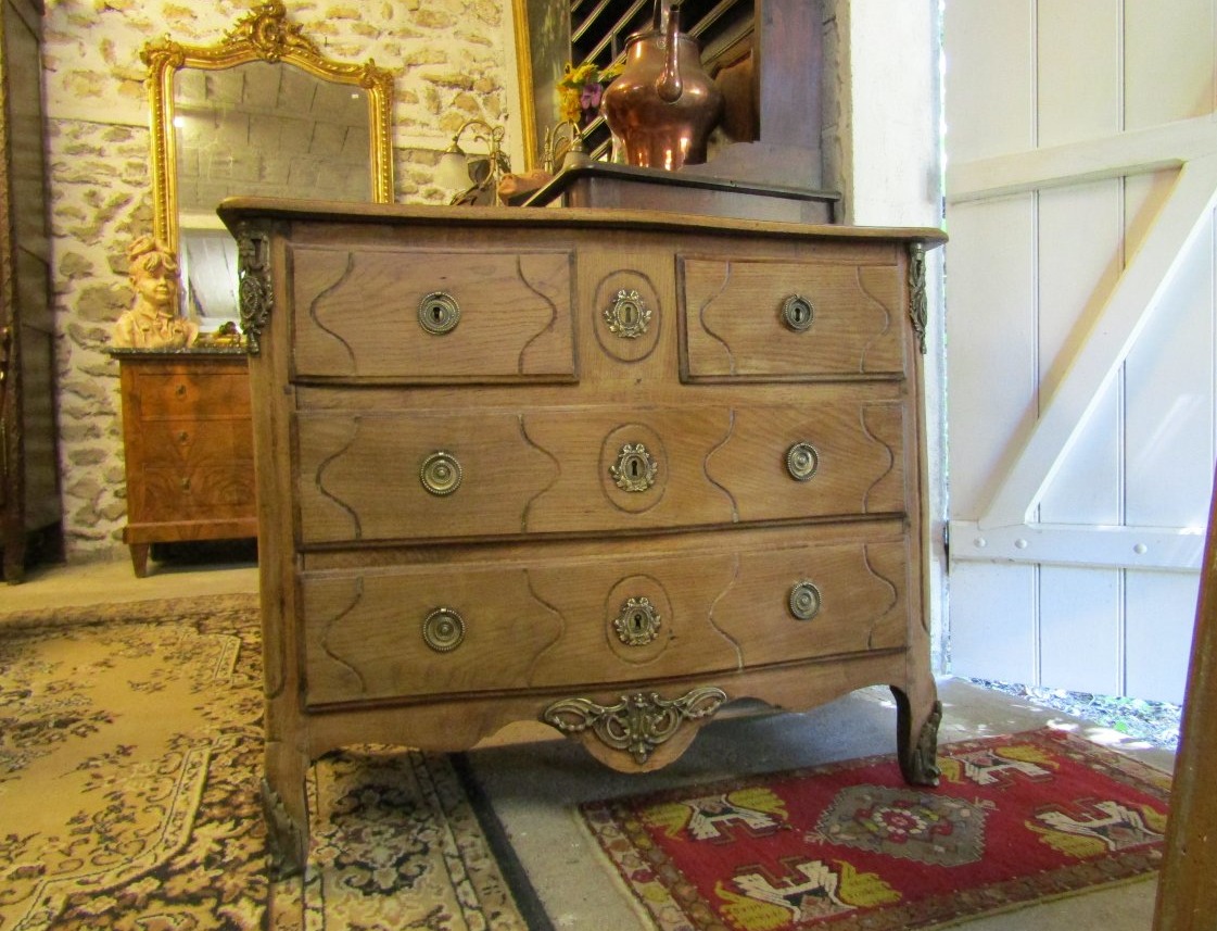 Small Chest Of Drawers
