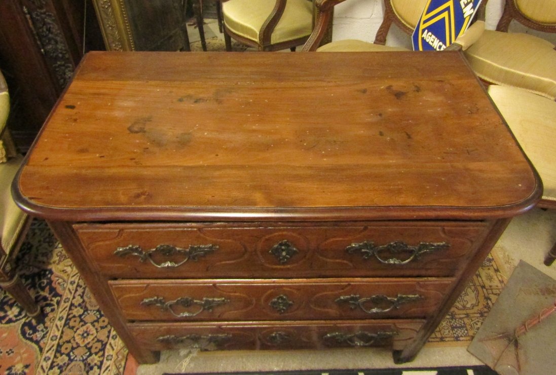 Small Louis XIV Chest Of Drawers-photo-1