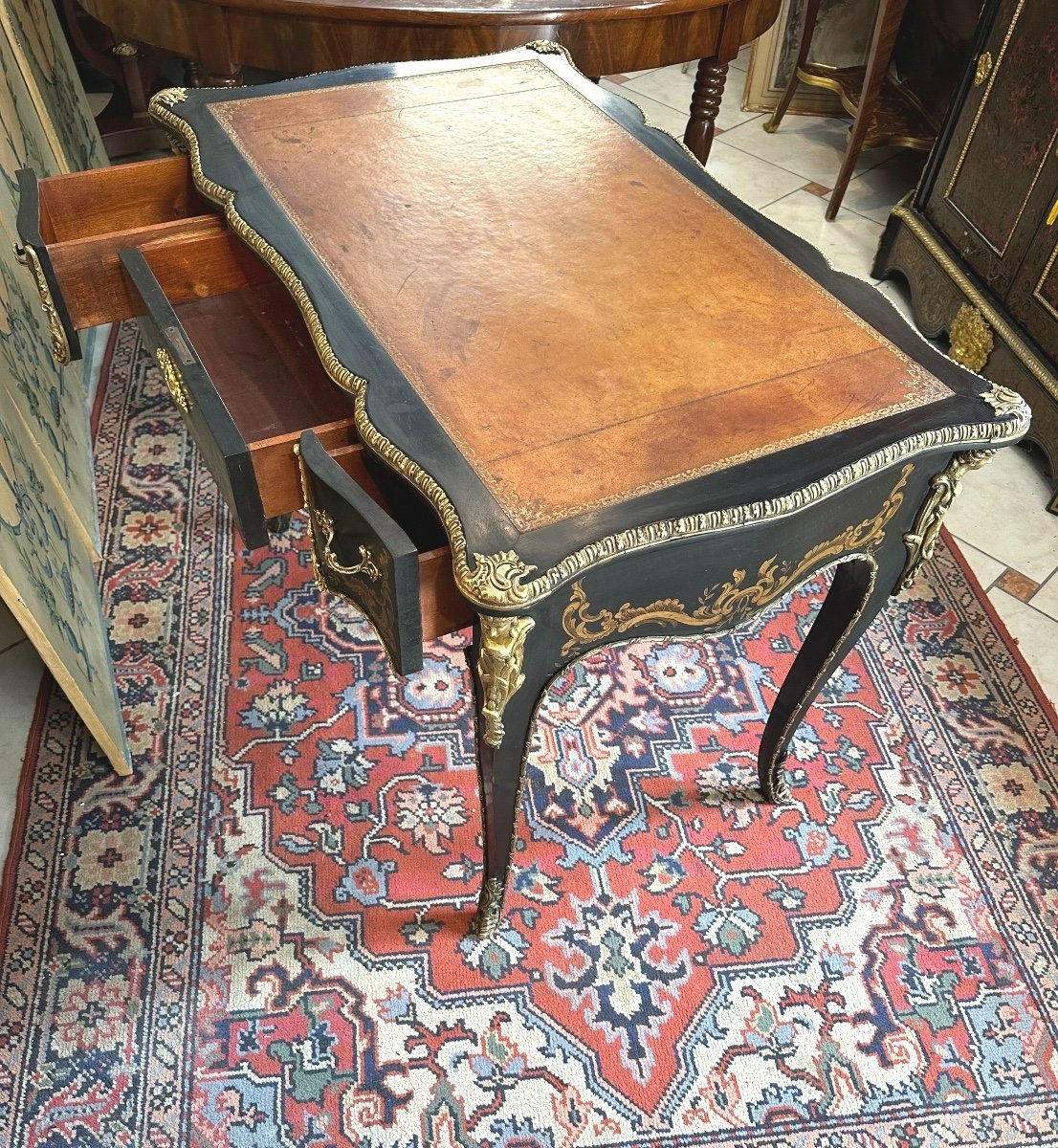 Louis XV Style Black Lacquered Flat Desk-photo-6