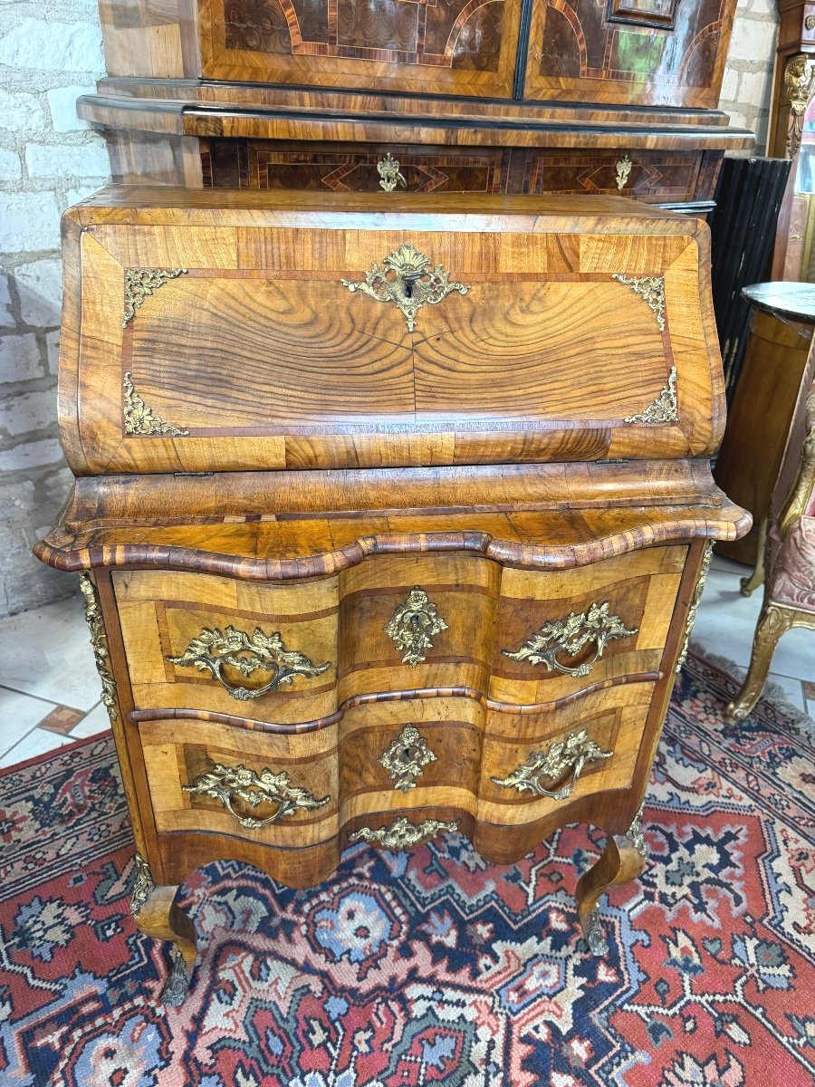 COMMODE SCRIBANNE EN NOYER