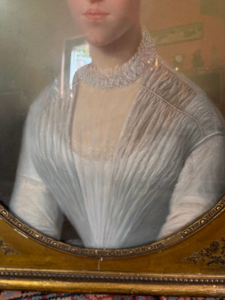 Pastel Portrait Of A Woman From The 19th Century-photo-4