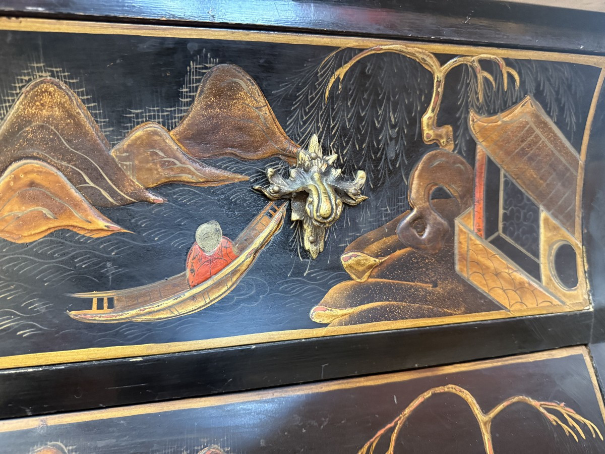 Louis XV Style Tomb-shaped Chest Of Drawers In Chinese Lacquer-photo-4