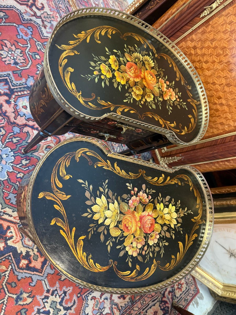 Pair Of Kidney-shaped Bedside Tables, Napoleon III Style-photo-4