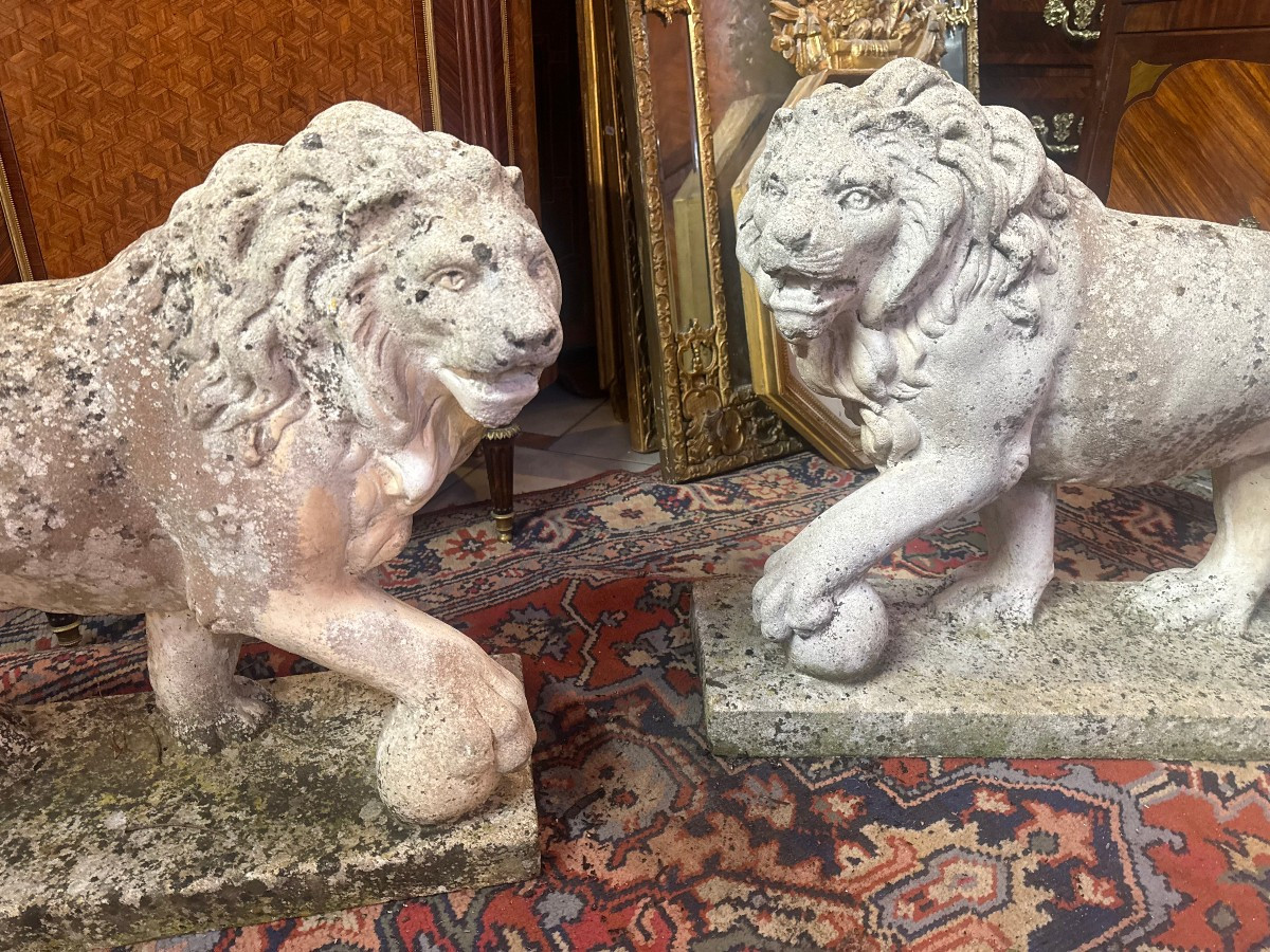 Pair Of Lions Made Of Reconstituted Stone-photo-4